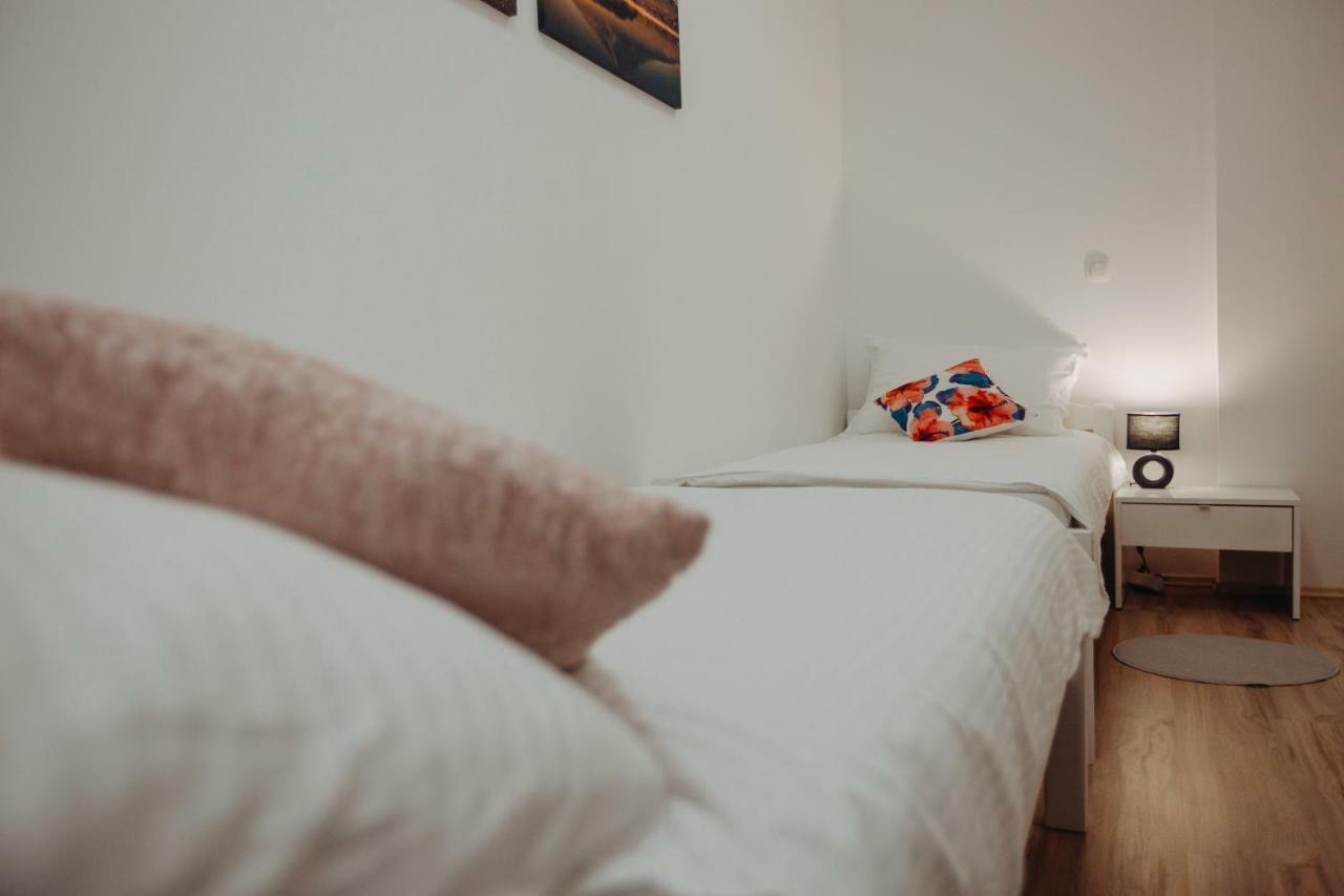 Apartman Vejama Josipdol Exterior foto
